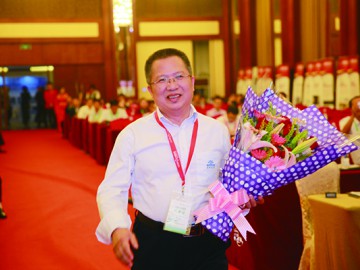 英科環?！蝾I先的可再生PS塑料解決方案提供商