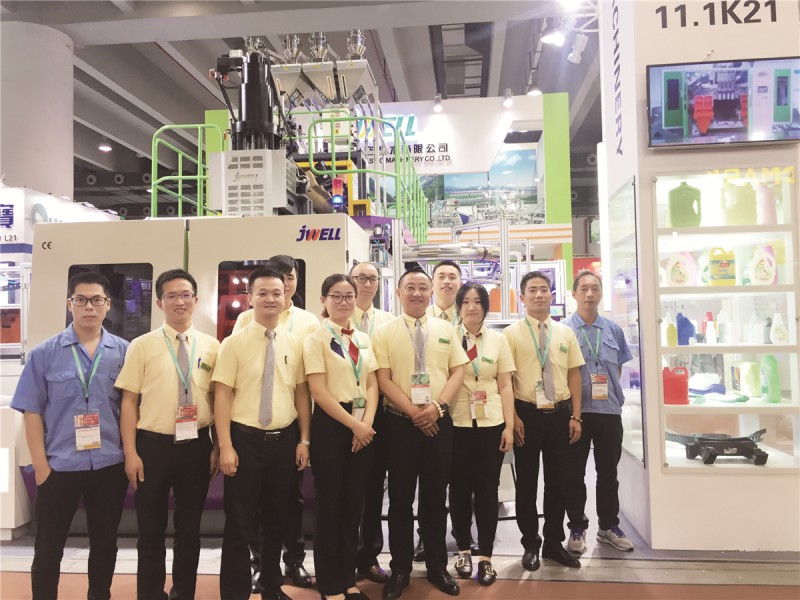 蘇州金緯中空技術團隊合影