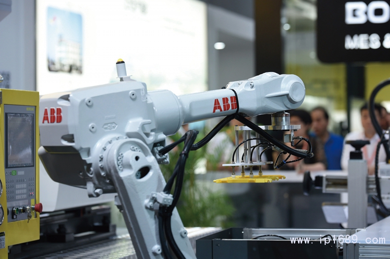 智能制造是新一輪產業變革的核心方向，持續為制造業創新發展創造新機遇1。