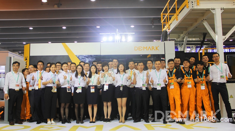 德瑪克團隊合影4