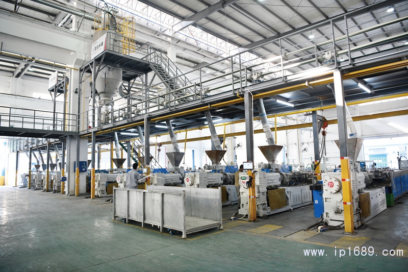 聯塑工廠自動供料