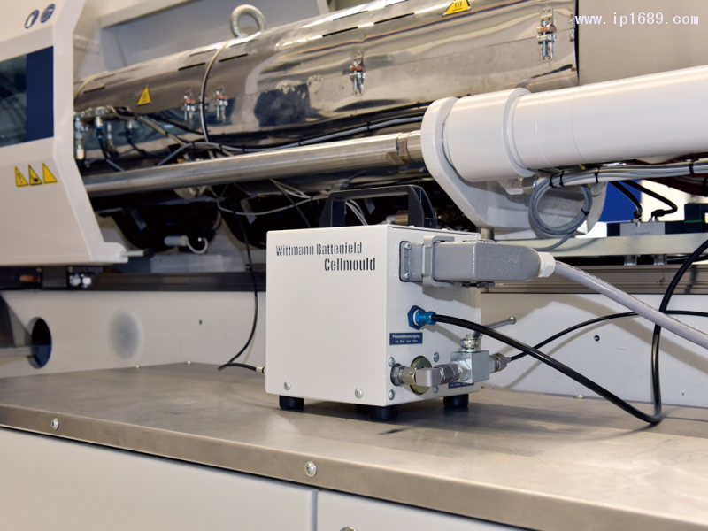 MacroPower-1100注塑機上的CELLMOULD&reg;模塊