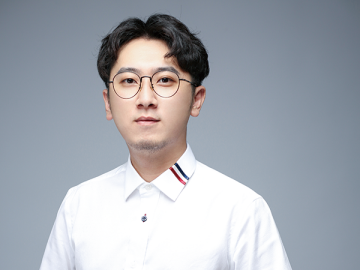 明發：跨越兩代人的傳承