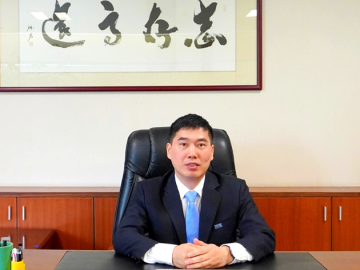 巴斯特：持續發力 多路徑加快推進發展