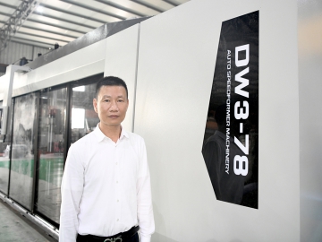 凹凸：堅持以客戶需求為導向的發展