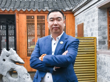 堅定方向 保持初心 穩步向前