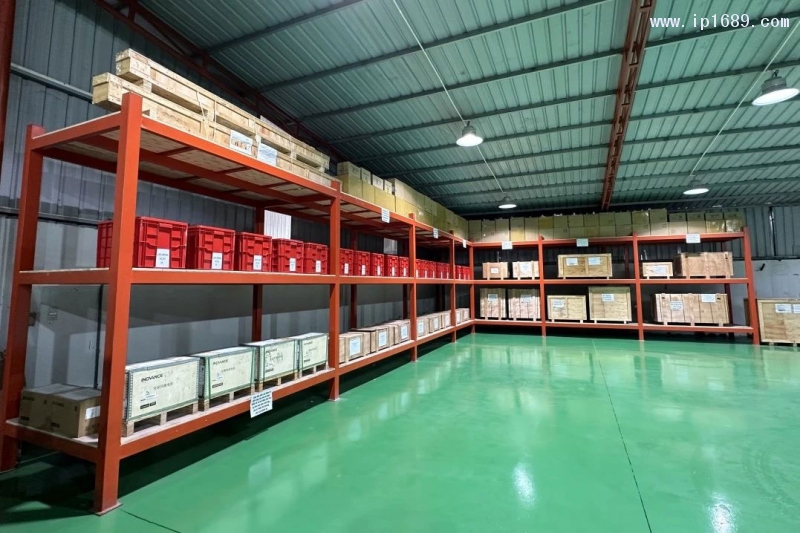 服務中心擁有整機倉、零件倉、客戶試模中心等