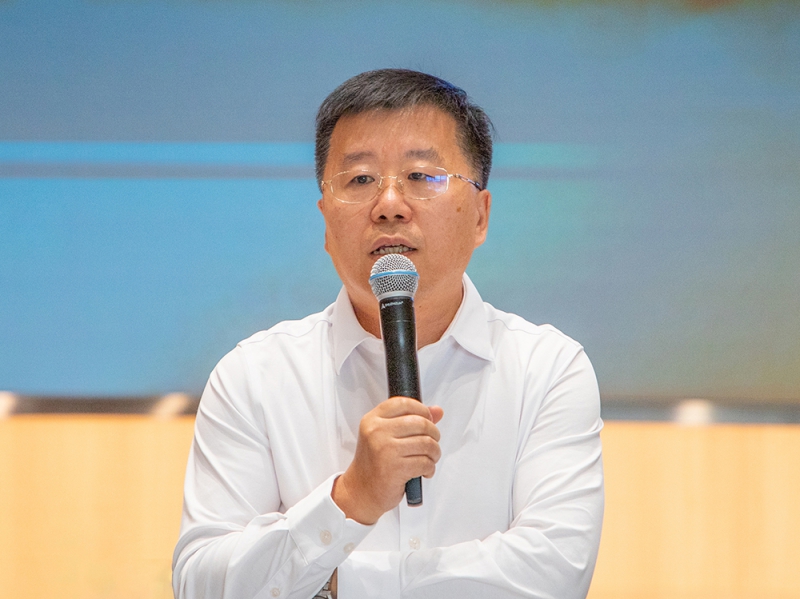 伊之密董事副總經理、注塑機事業部總經理張濤先生