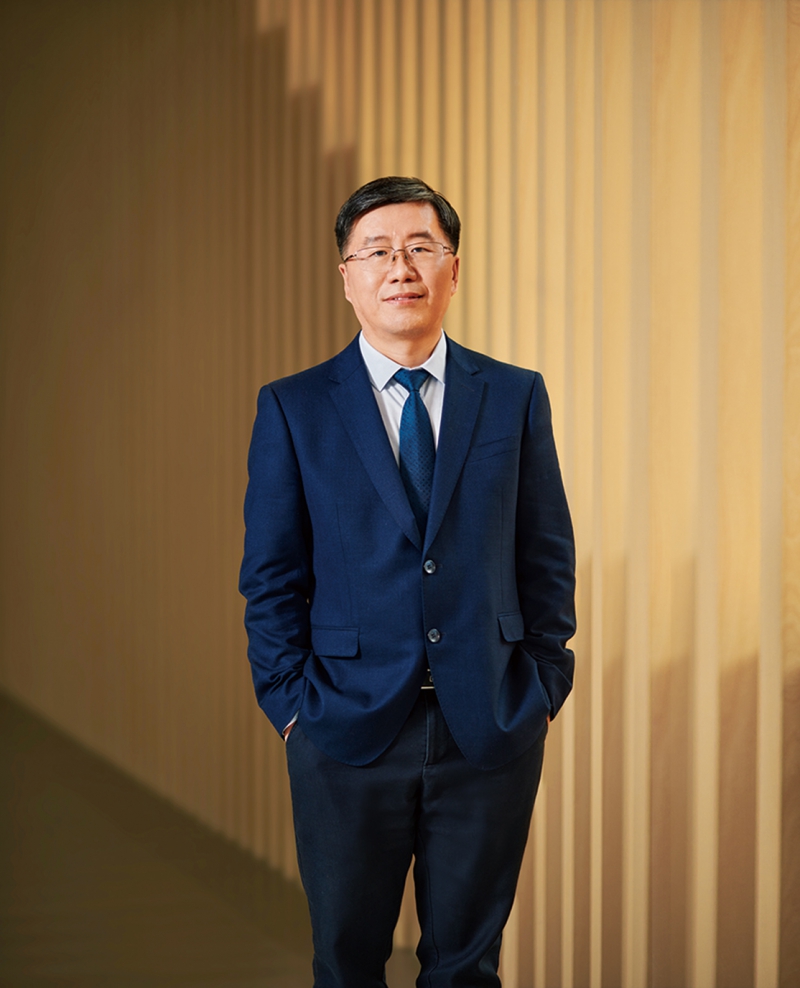 伊之密董事副總經理兼注塑機事業部總經理張濤