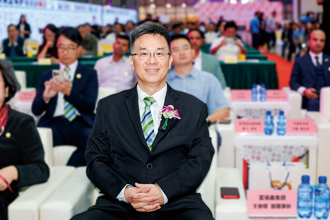 富強鑫（寧波）機器制造有限公司董事長王俊杰