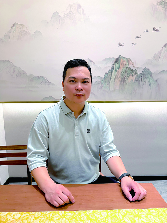 舟山宏拓湯成波